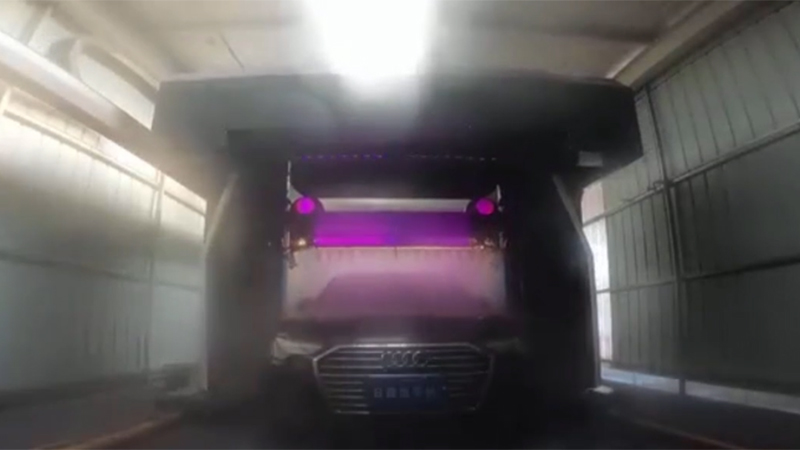 Бесконтактная автомойка