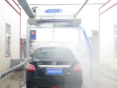 Роботизированная рука, вращающаяся на 360 градусов