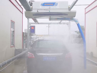 Бесконтактная Г-образная автомойка