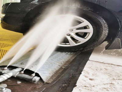 Мойка подкапотного пространства под высоким давлением