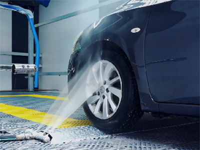 Бесконтактная Г-образная автомойка